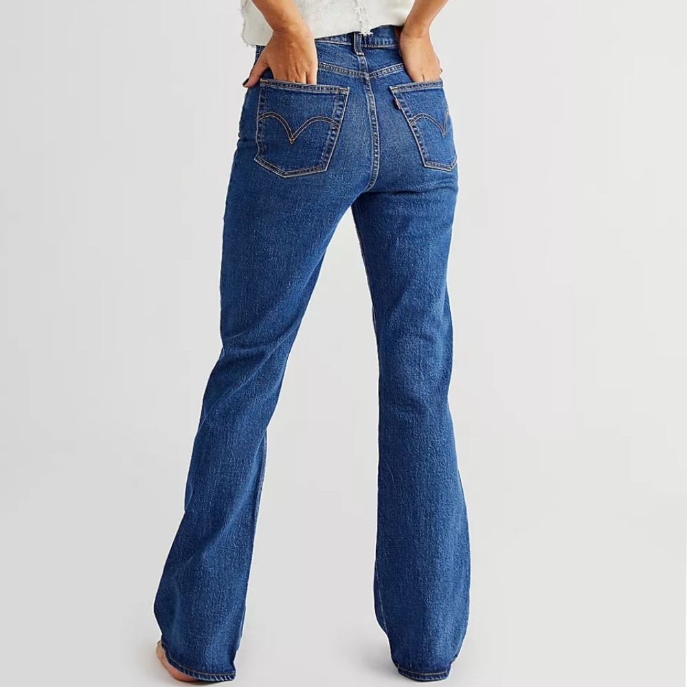 Levi's Ribcage High Rise Bootcut Jeans - Picture 8 of 16